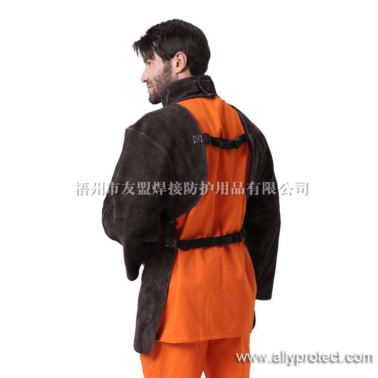 AP-8002 炭咖色皮護(hù)胸帶領(lǐng)長袖圍裙